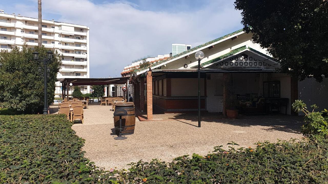 Carihuela Park Palace Studio 토레몰리노스 외부 사진